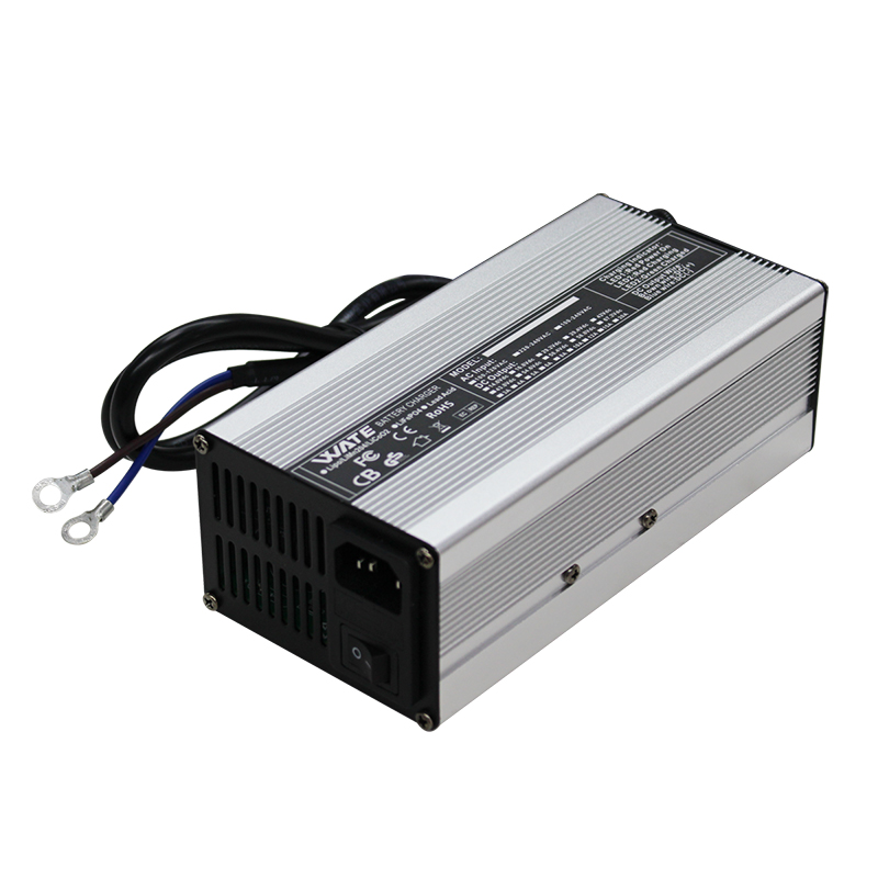 냉각 팬이있는 17S 62.9V 리튬 이온 배터리 충전 - 84V 20A Smart Charger 리뷰 및 가격